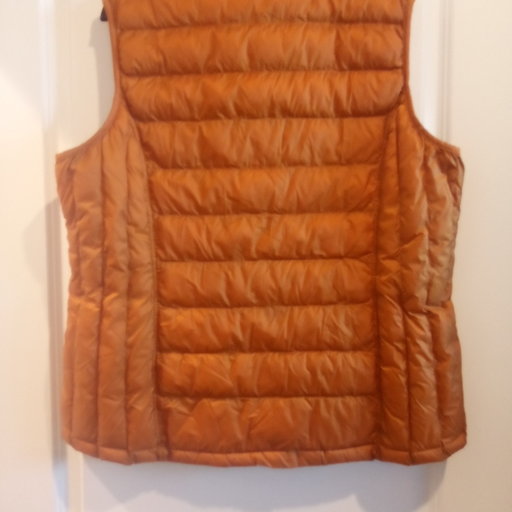 32 Degrees Women's Burnt Orange  Quilted Puffer Vest Size 2XL - Picture 4 of 5